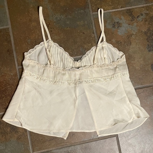 Kimchi Blue | Cream Camisole - Picture 9 of 10